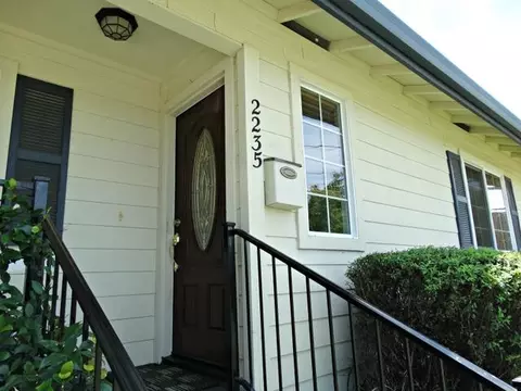 2235 Placer St, Redding, CA 96001 photo 4