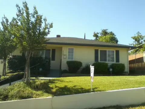 2235 Placer St, Redding, CA 96001 photo 1