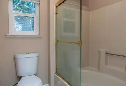 1887 Galway Dr, Redding, CA 96001 photo 7