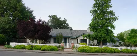 1887 Galway Dr, Redding, CA 96001 photo 1