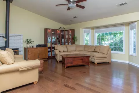 1887 Galway Dr, Redding, CA 96001 photo 19