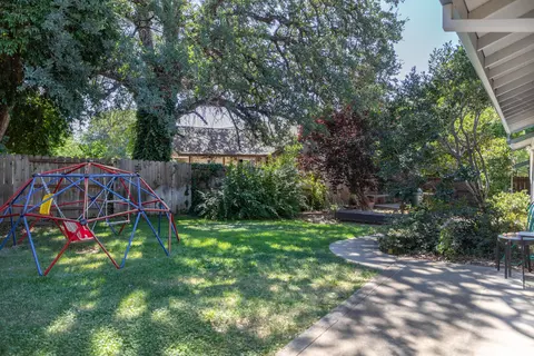1887 Galway Dr, Redding, CA 96001 photo 35