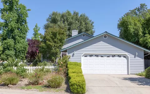 1887 Galway Dr, Redding, CA 96001 photo 43