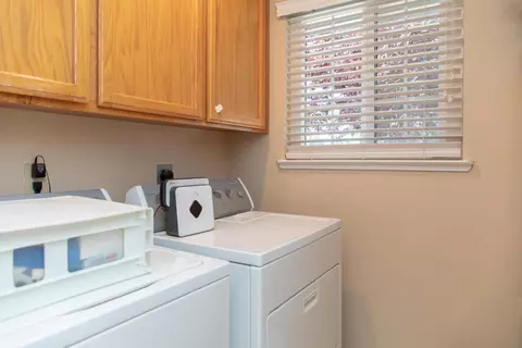 1887 Galway Dr, Redding, CA 96001 photo 15