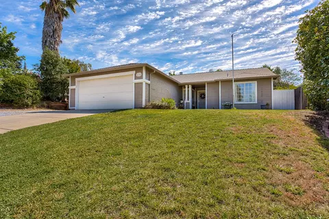 1234 Grouse Dr, Redding, CA 96003 photo 4
