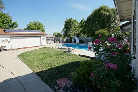 752 Teakwood Dr, Redding, CA 96003 photo 36