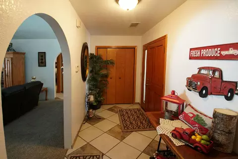 752 Teakwood Dr, Redding, CA 96003 photo 7