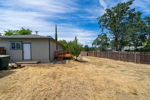 3570 Elizabeth Way, Redding, CA 96001 photo 25