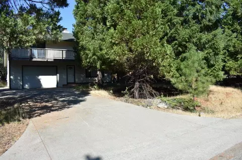 200 Ann Ave, Trinity Center, CA 96091 photo 2