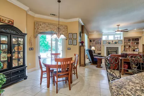3004 Western Oak Dr, Redding, CA 96002 photo 13