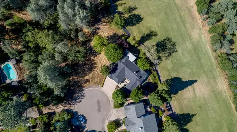 6010 Gleneagles Ct, Redding, CA 96003 photo 10