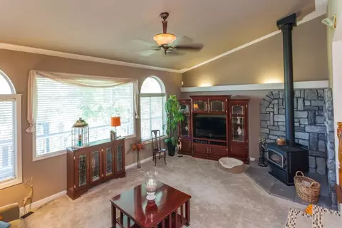 6010 Gleneagles Ct, Redding, CA 96003 photo 27