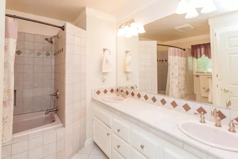 6010 Gleneagles Ct, Redding, CA 96003 photo 38