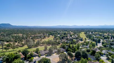6010 Gleneagles Ct, Redding, CA 96003 photo 9