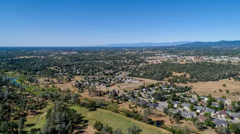 6010 Gleneagles Ct, Redding, CA 96003 photo 14