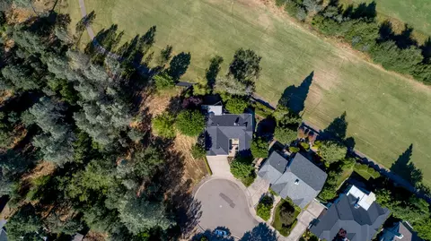 6010 Gleneagles Ct, Redding, CA 96003 photo 12