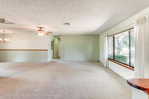 11421 Suggie Ln, Redding, CA 96003 photo 8
