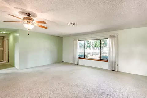 11421 Suggie Ln, Redding, CA 96003 photo 9