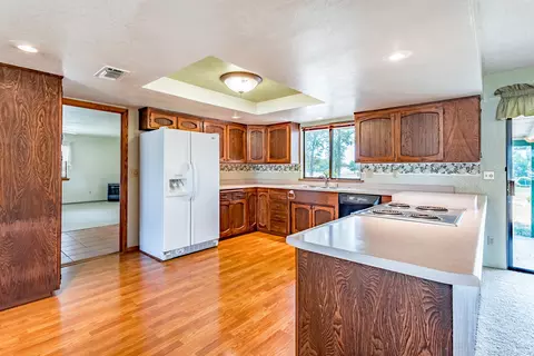 11421 Suggie Ln, Redding, CA 96003 photo 7