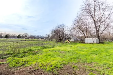 5982 Bourbon Ln, Anderson, CA 96007 photo 10