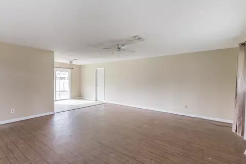 5982 Bourbon Ln, Anderson, CA 96007 photo 3