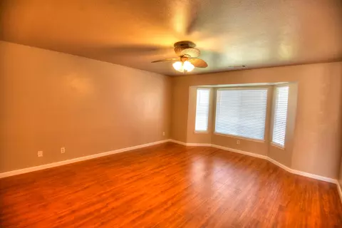 2837 Antigua Dr, Redding, CA 96003 photo 4