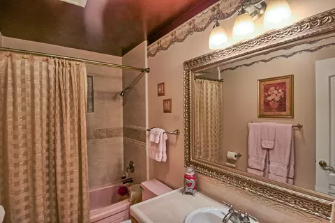 1817 Manchester Dr, Redding, CA 96002 photo 21