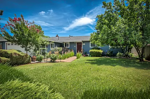1817 Manchester Dr, Redding, CA 96002 photo 1