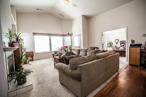 784 Stonebriar Trl, Redding, CA 96003 photo 13