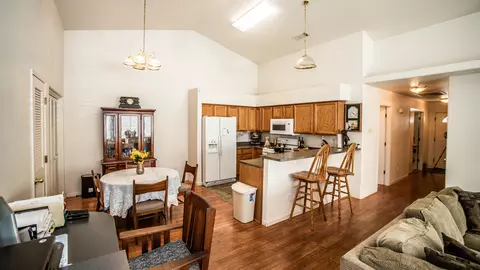 784 Stonebriar Trl, Redding, CA 96003 photo 9