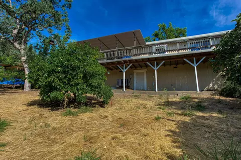 2275 Oak Ridge Dr, Redding, CA 96001 photo 25