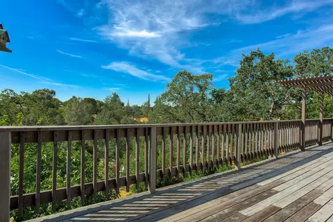 2275 Oak Ridge Dr, Redding, CA 96001 photo 23