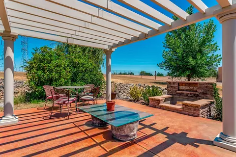 14030 Denniston Ct, Red Bluff, CA 96080 photo 3