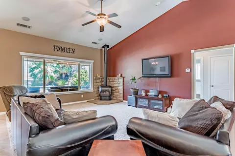 14030 Denniston Ct, Red Bluff, CA 96080 photo 5