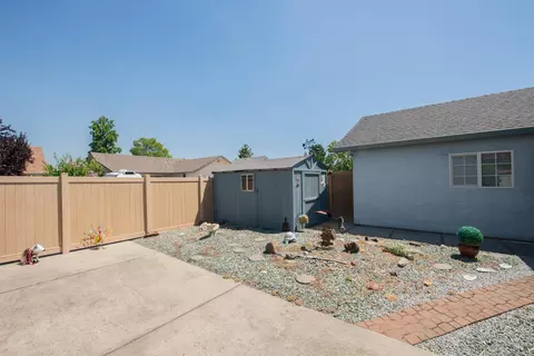 1776 Vineyard Trl, Redding, CA 96003 photo 18