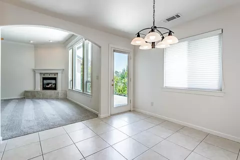 3691 Fairoaks Ct, Redding, CA 96001 photo 10
