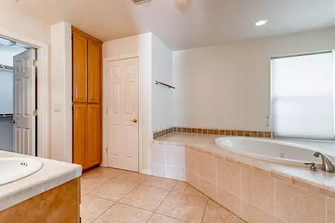 3691 Fairoaks Ct, Redding, CA 96001 photo 17
