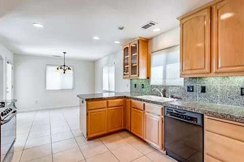3691 Fairoaks Ct, Redding, CA 96001 photo 7