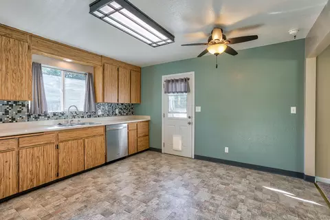 9233 Chaparral Dr, Redding, CA 96001 photo 11