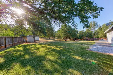 9233 Chaparral Dr, Redding, CA 96001 photo 18