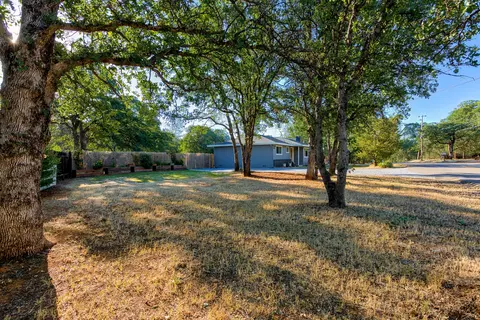 9233 Chaparral Dr, Redding, CA 96001 photo 4