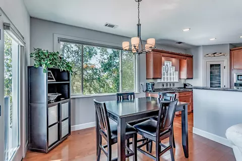 2369 Chestnut St, Redding, CA 96001 photo 11