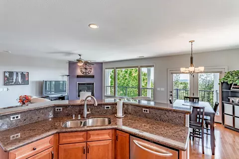 2369 Chestnut St, Redding, CA 96001 photo 7