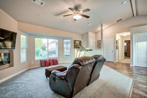 7106 Daybreak Ct, Redding, CA 96001 photo 9