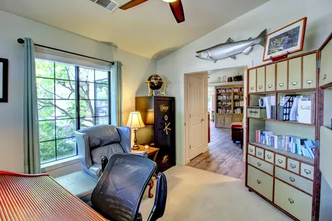 2071 Vineyard Trl, Redding, CA 96003 photo 18