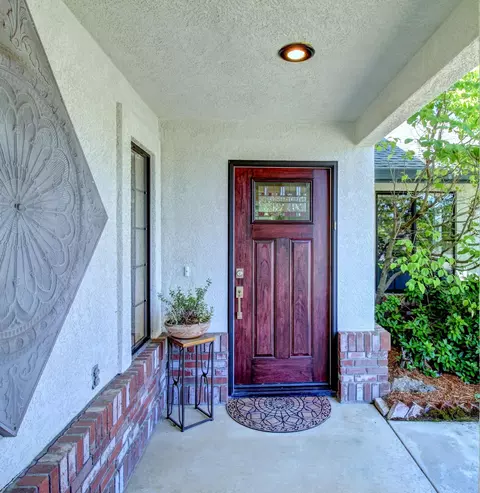 2071 Vineyard Trl, Redding, CA 96003 photo 5