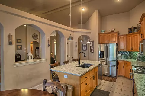 585 Centavo Way, Redding, CA 96003 photo 11