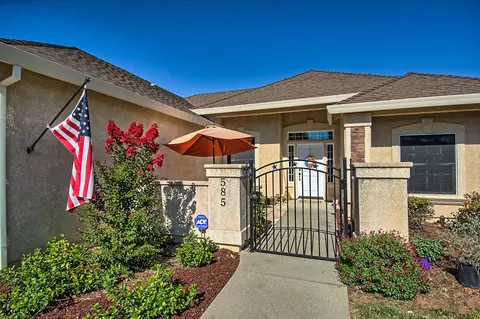 585 Centavo Way, Redding, CA 96003 photo 2