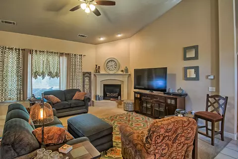 585 Centavo Way, Redding, CA 96003 photo 6