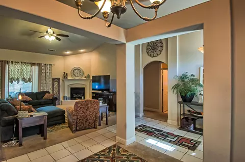 585 Centavo Way, Redding, CA 96003 photo 5